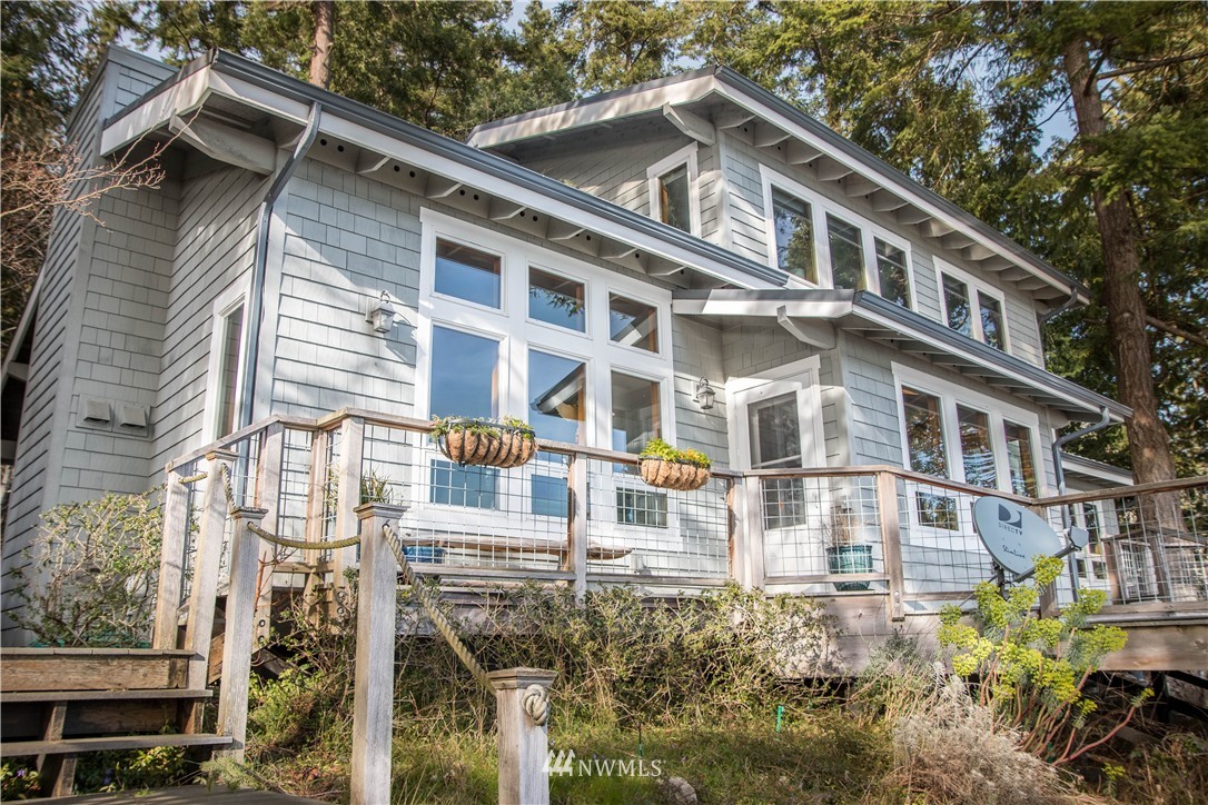 405 White Point Road San Juan Island, WA 98250 - Photo 2 of 25 Gallery Image 2