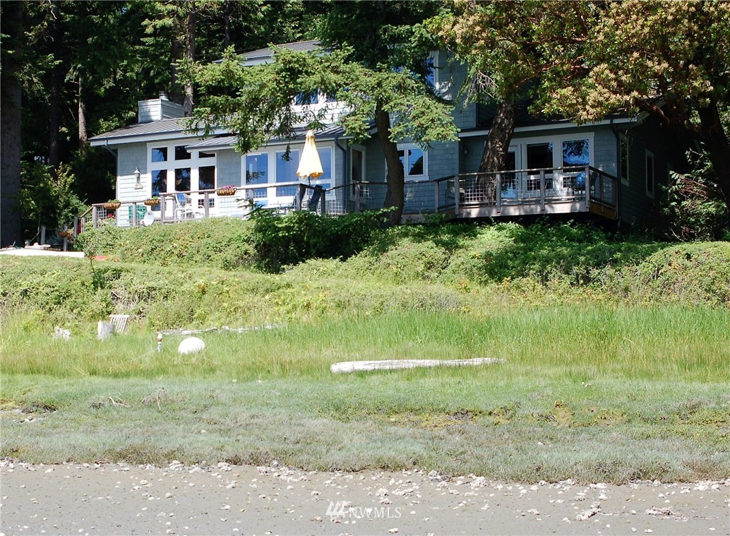 405 White Point Road San Juan Island, WA 98250 - Photo 3 of 25 Gallery Image 3
