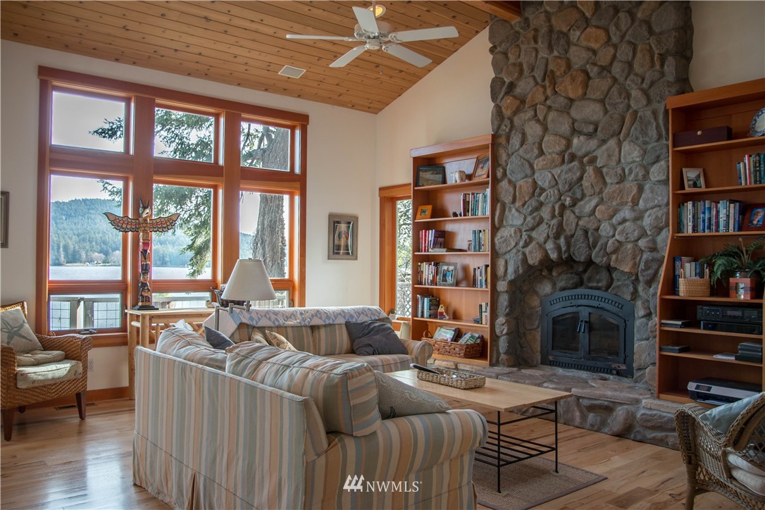 405 White Point Road San Juan Island, WA 98250 - Photo 6 of 25 Gallery Image 6