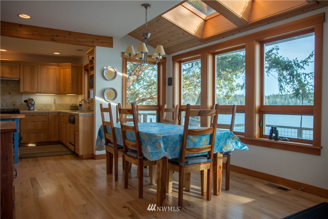 405 White Point Road San Juan Island, WA 98250 - Photo 9 of 25 Gallery Image 9