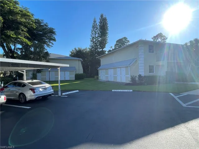 $1,700 | 28150 Pine Haven Way, Unit 25, Bonita Springs, FL 34135