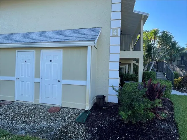 $1,700 | 28150 Pine Haven Way, Unit 25, Bonita Springs, FL 34135