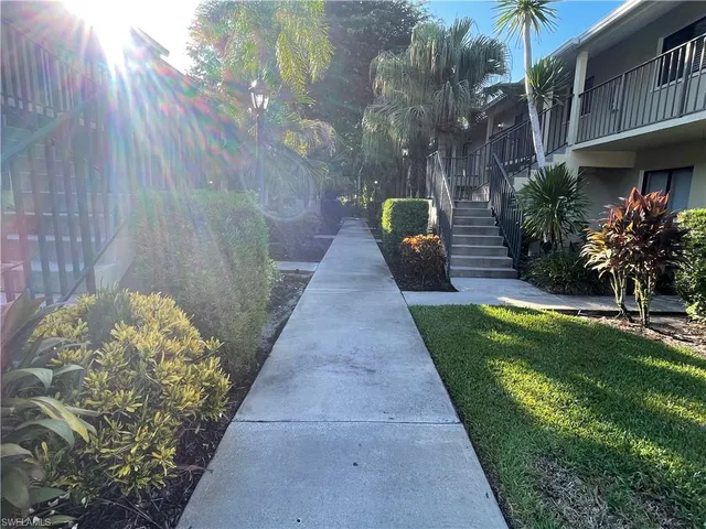 $1,700 | 28150 Pine Haven Way, Unit 25, Bonita Springs, FL 34135