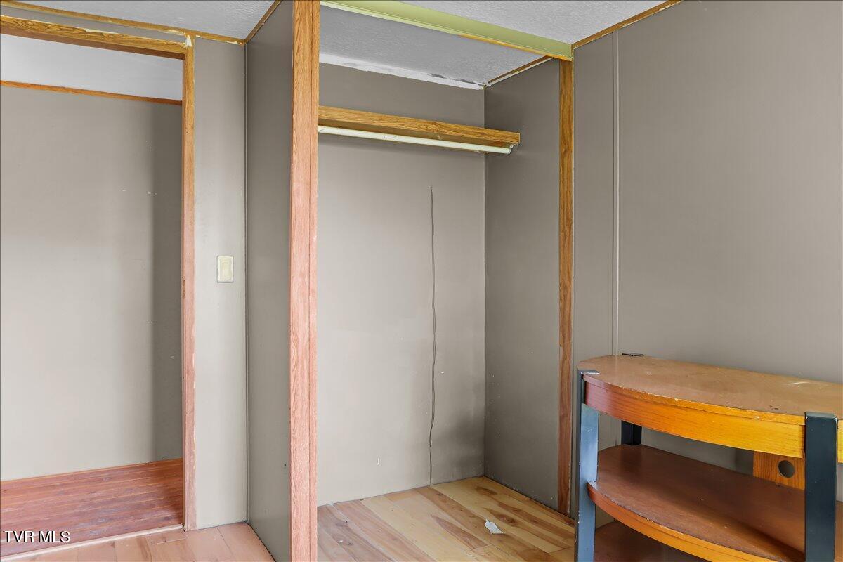 762 Milburnton Road Limestone, TN 37681 - Photo 18 of 31 22-Room 2