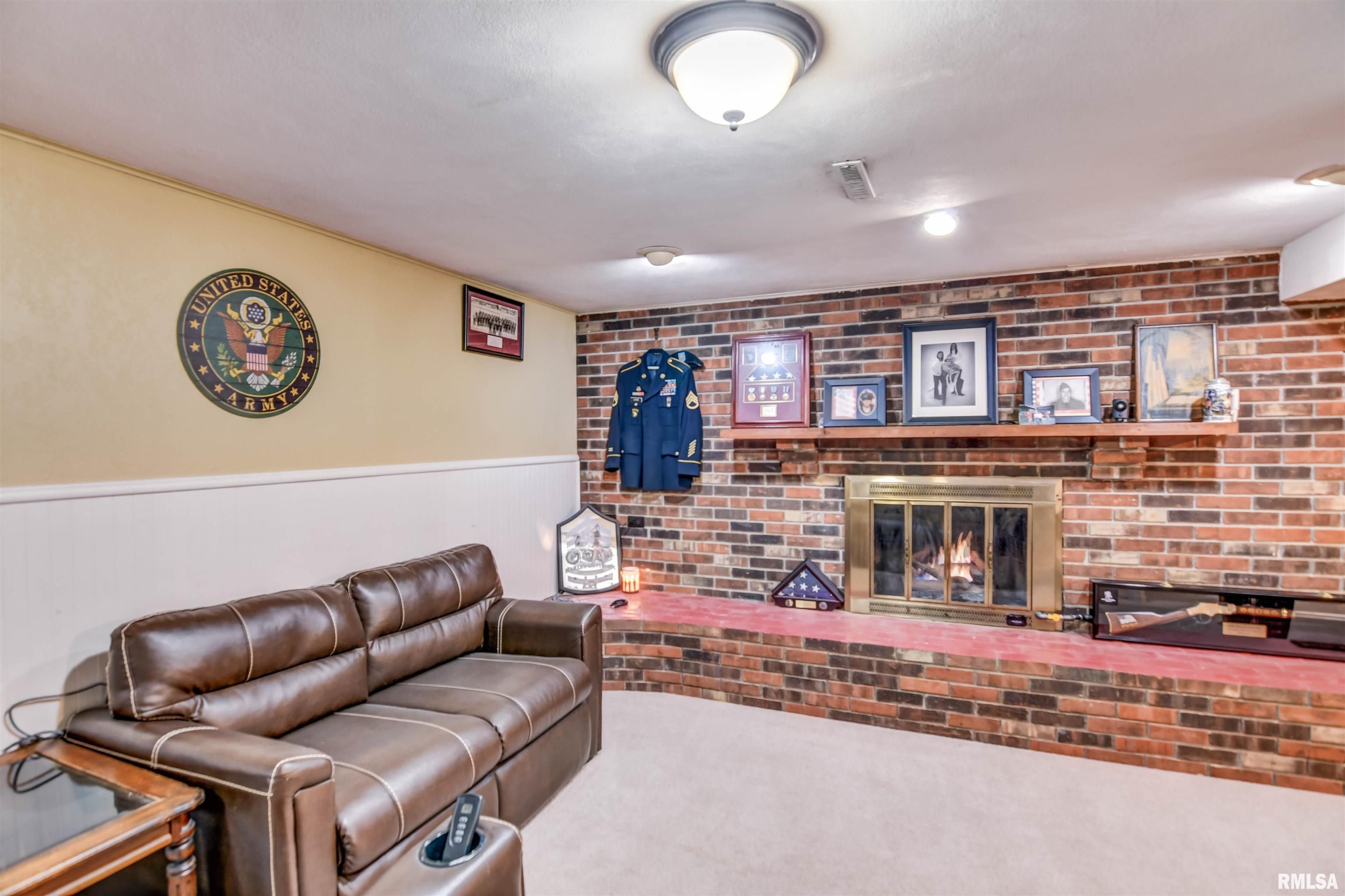 46 Park Lane Clinton, IL 61727 - Photo 34 of 57
