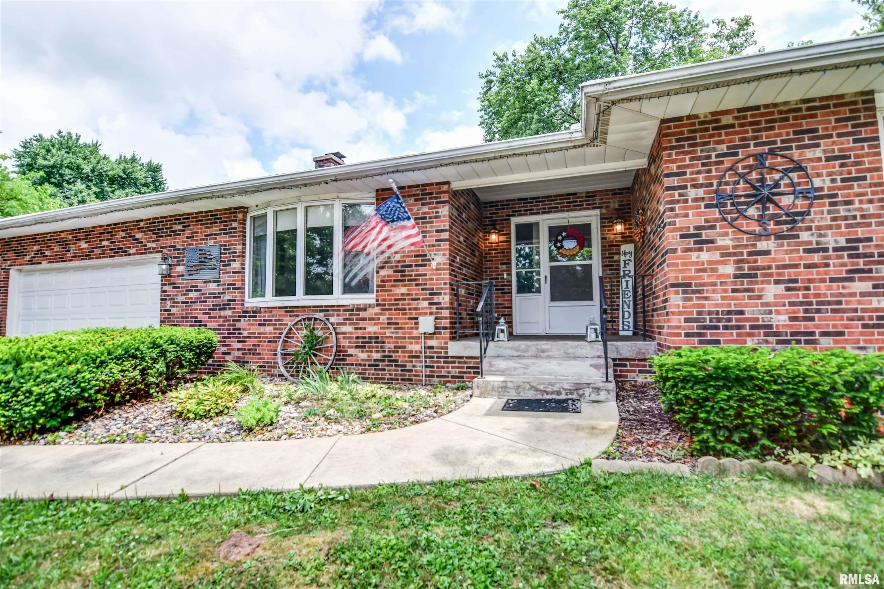 46 Park Lane Clinton, IL 61727 - Photo 6 of 57