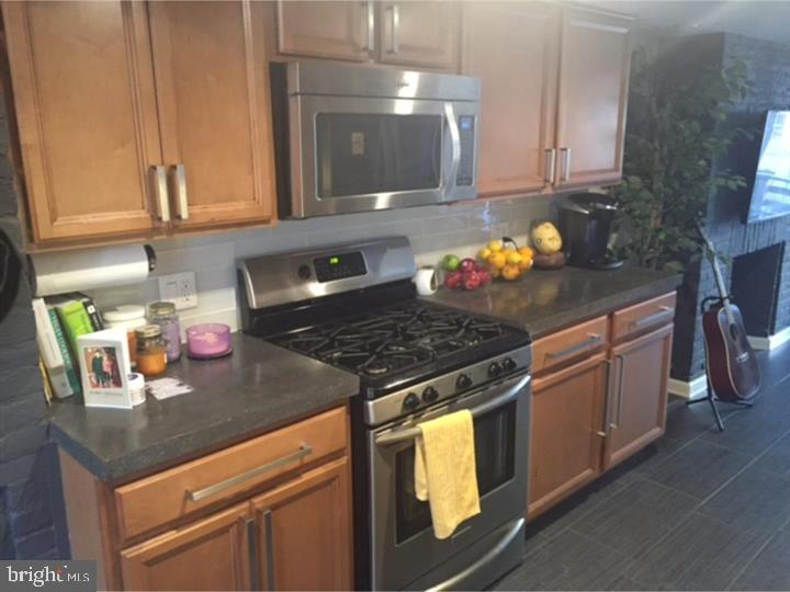 789 South 3rd Street, Unit 2 Philadelphia, PA 19147 - Photo 3 of 10 Gallery Image 3