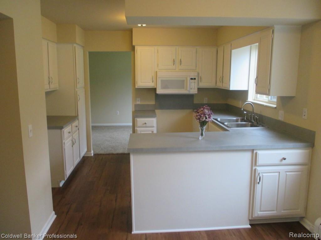 2033 Indian Road Lapeer, MI 48446 - Photo 38 of 55 Kitchen Overview.jpg