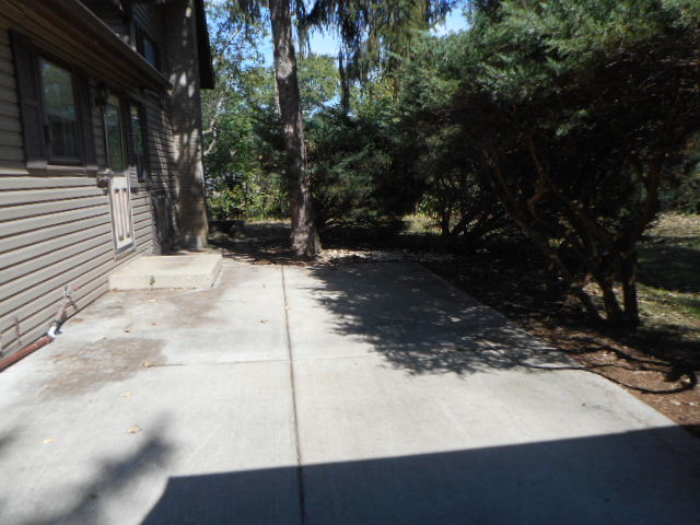 N563 Pleasant Hill Road Wheaton, IL 60187 - Photo 4 of 29
