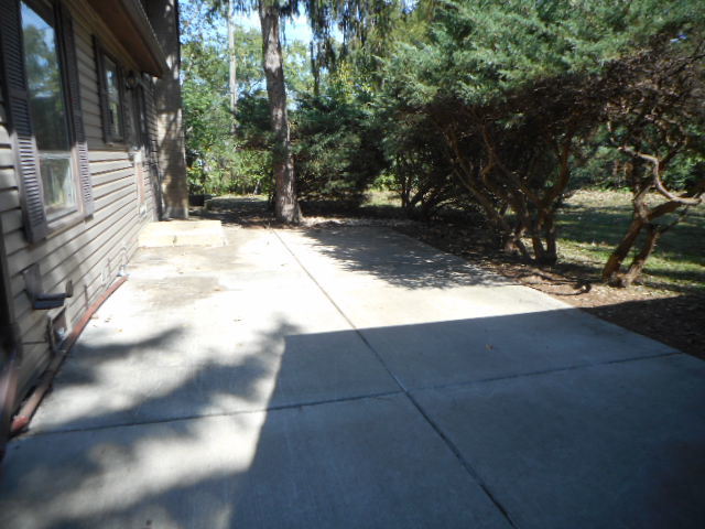 N563 Pleasant Hill Road Wheaton, IL 60187 - Photo 10 of 29