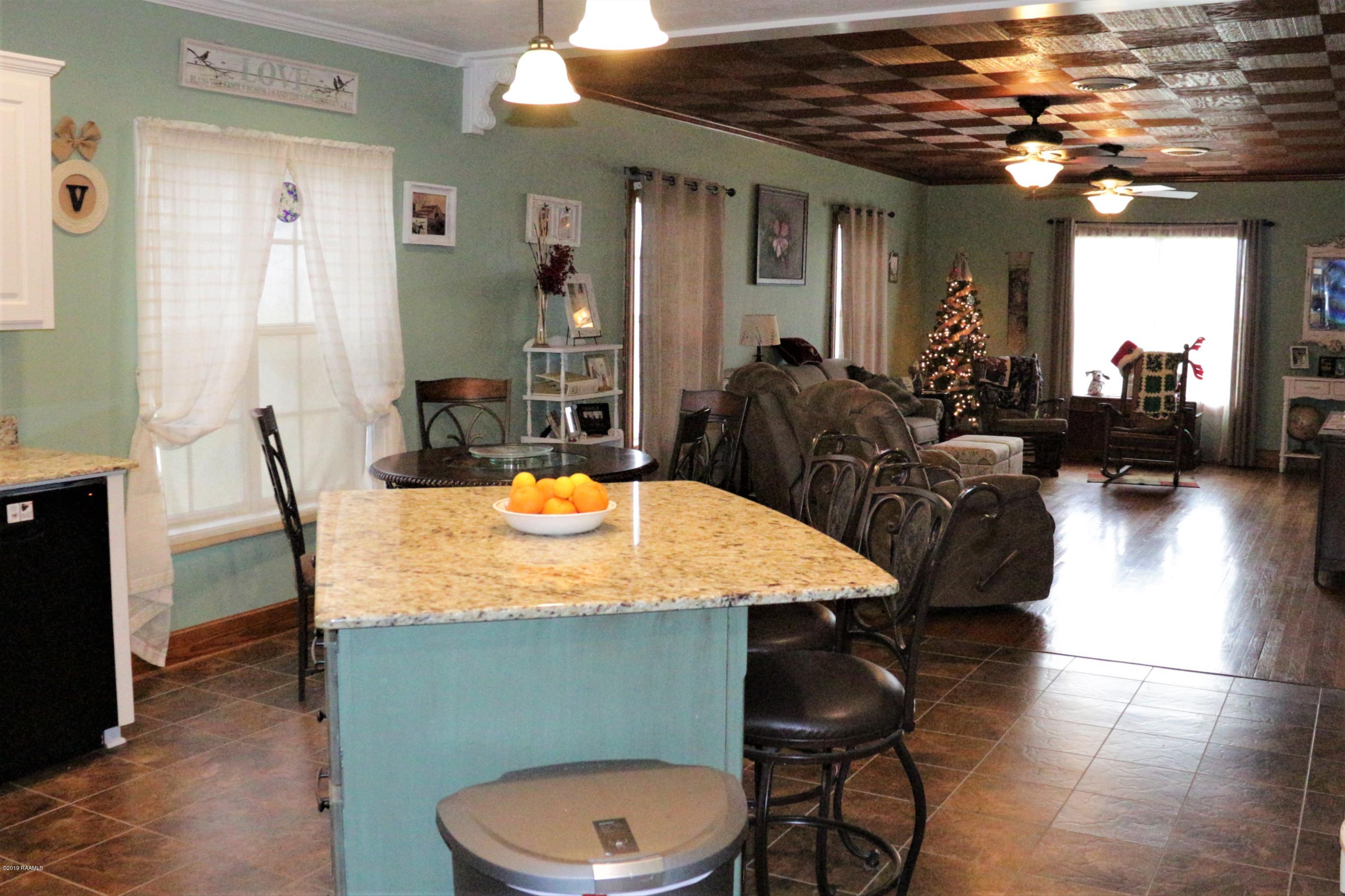 262 Johnson Road Ville Platte, LA 70586 - Photo 6 of 40 IMG_2812
