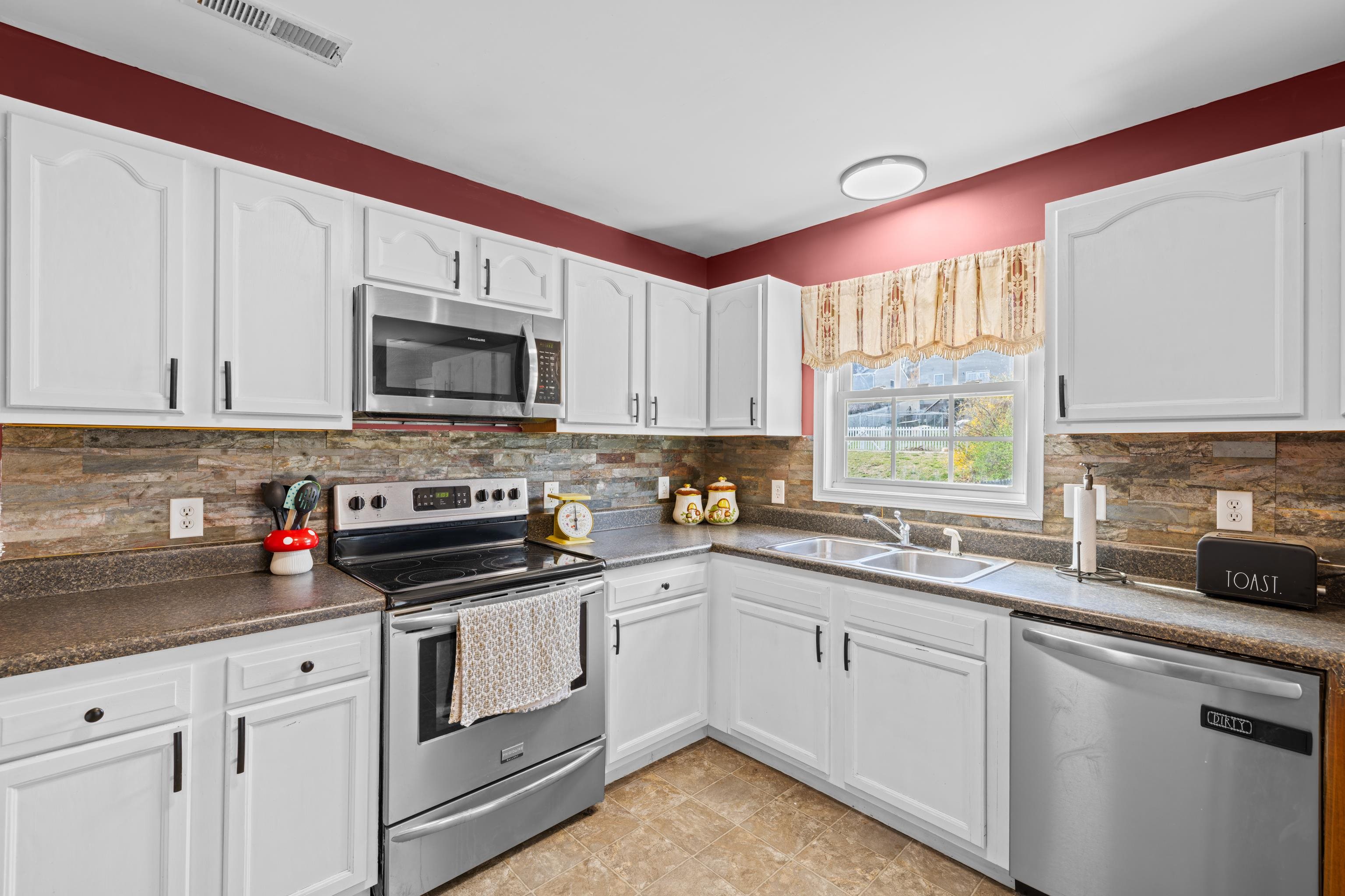 1520 3rd Street Waynesboro, VA 22980 - Photo 12 of 55