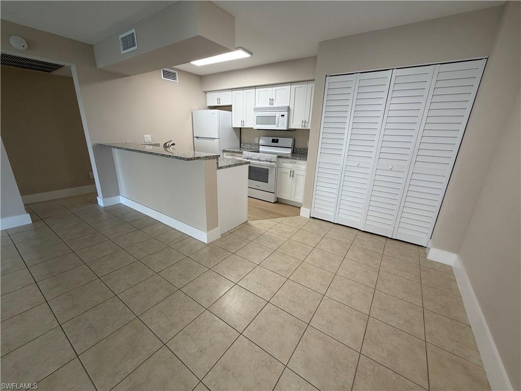 5317 Summerlin Road, Unit 1702 Fort Myers, FL 33919 - Photo 9 of 21