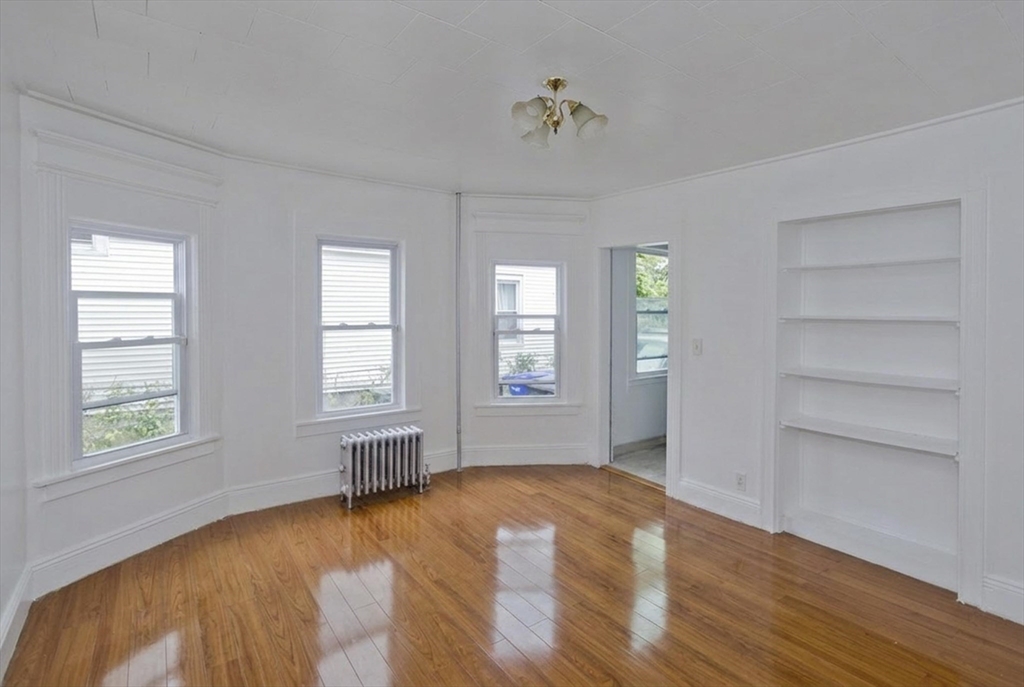 116-118 Massasoit Street Springfield, MA 01107 - Photo 6 of 32