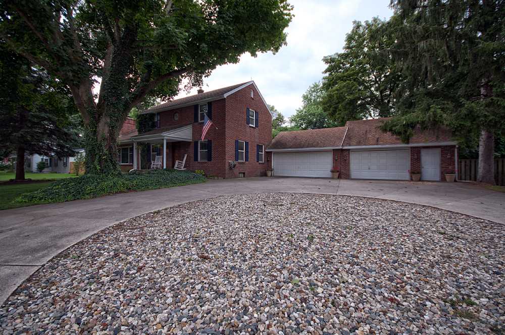 611 North Greene Road Goshen, IN 46526 - Photo 2 of 21 Gallery Image 2