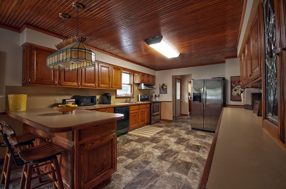 611 North Greene Road Goshen, IN 46526 - Photo 4 of 21 Gallery Image 4