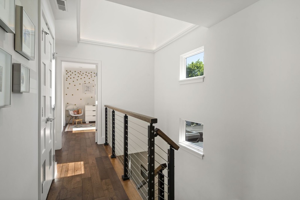 10 Coyne Road, Unit 10 Newton, MA 02468 - Photo 14 of 32 Gallery Image 14