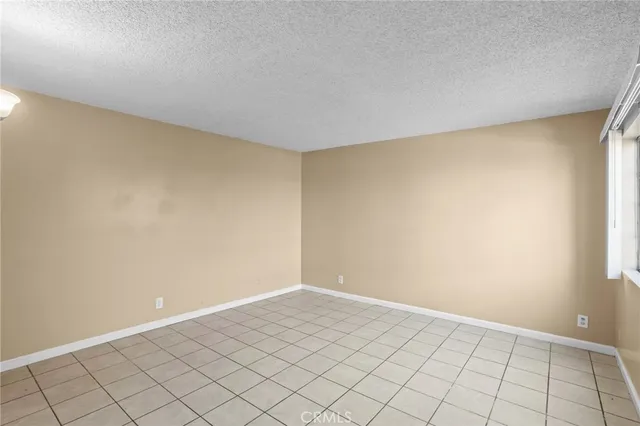 $2,195 | 151 South Idaho Street, Unit B, La Habra, CA 90631