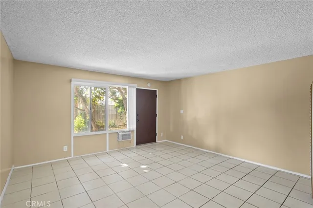 $2,195 | 151 South Idaho Street, Unit B, La Habra, CA 90631