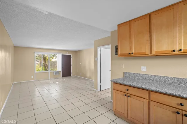 $2,195 | 151 South Idaho Street, Unit B, La Habra, CA 90631