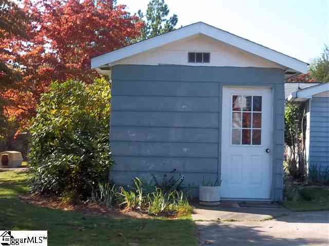 142 Hood Road Greenville, SC 29611 - Photo 11 of 13 Gallery Image 11