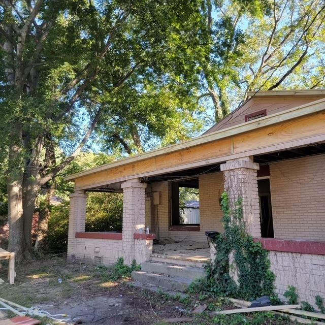 325 East Ripley Avenue Covington, TN 38019 - Photo 2 of 3 View of front of home