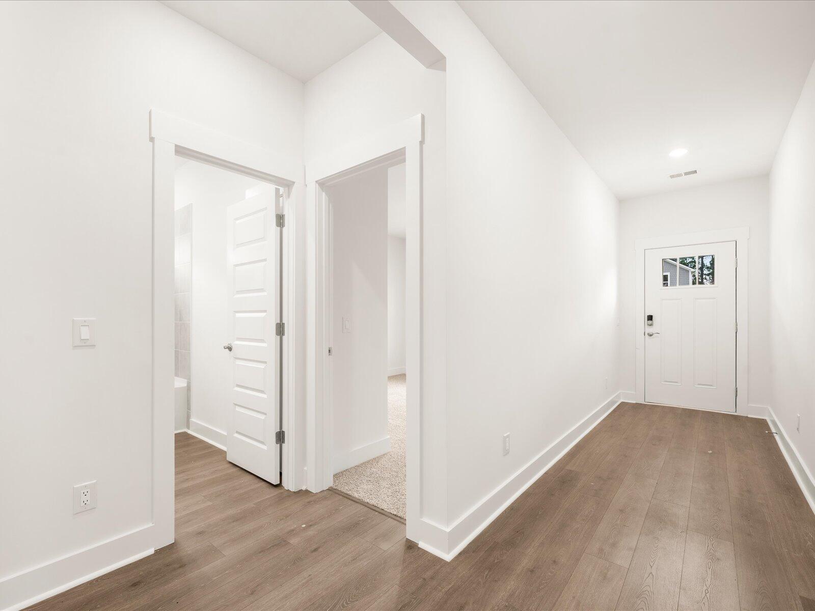 327 Calm Water Way Summerville, SC 29486 - Photo 8 of 37 09-DSC00887