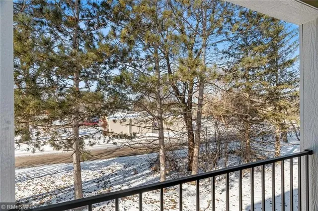 $2,095 | 425 West 8th Street, Unit 23, New Richmond, WI 54017