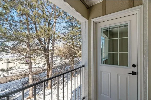 $2,095 | 425 West 8th Street, Unit 23, New Richmond, WI 54017