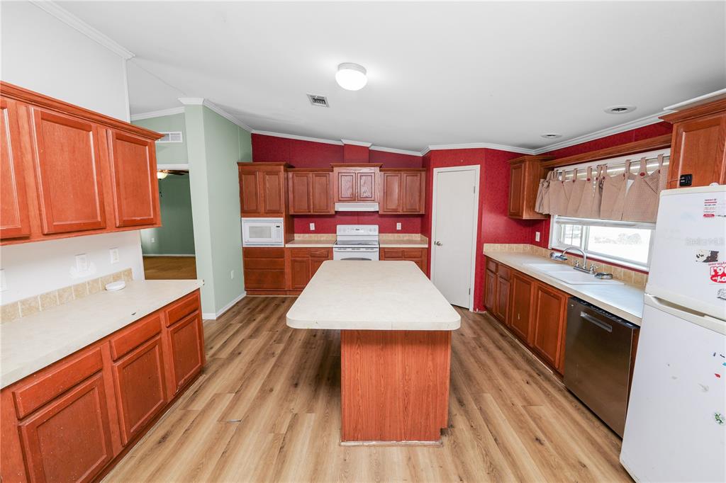 3003 Gerald Hall Road Plant City, FL 33566 - Photo 12 of 39 Gallery Image 12