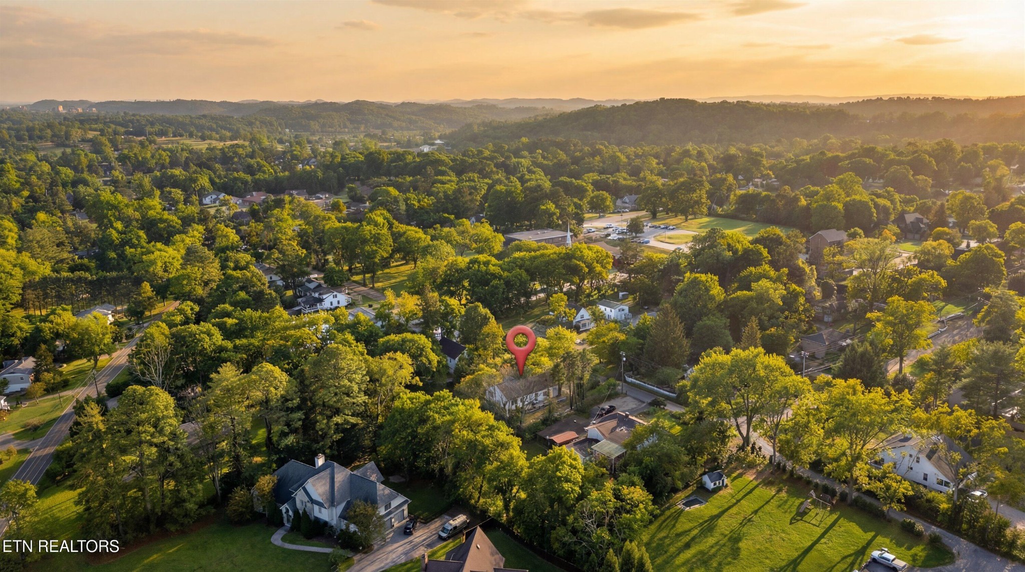 6911 Nubbin Ridge Drive Knoxville, TN 37919 - Photo 43 of 46 an aerial view of residential houses with city view