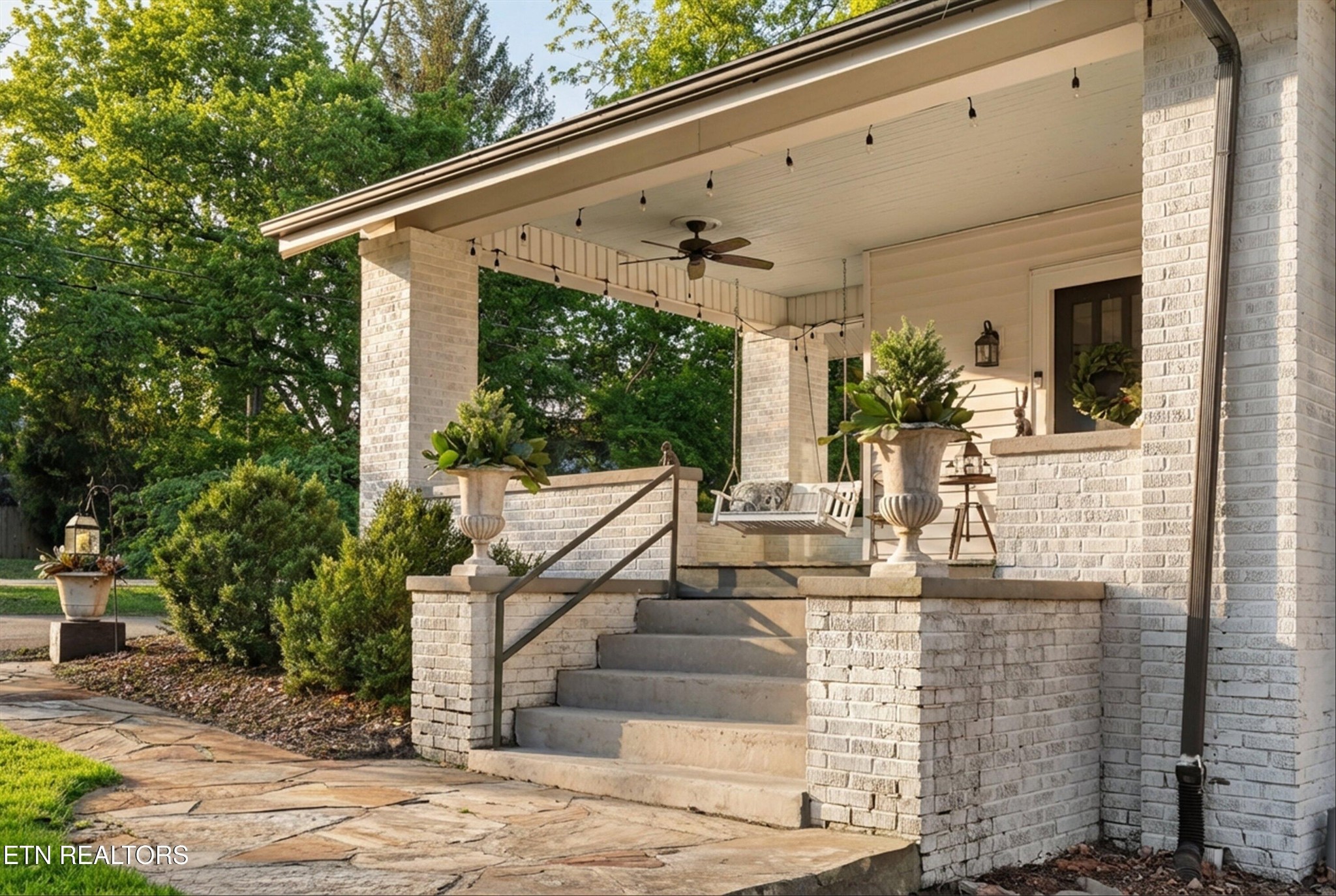6911 Nubbin Ridge Drive Knoxville, TN 37919 - Photo 9 of 46 a view of outdoor living space with furniture and garden