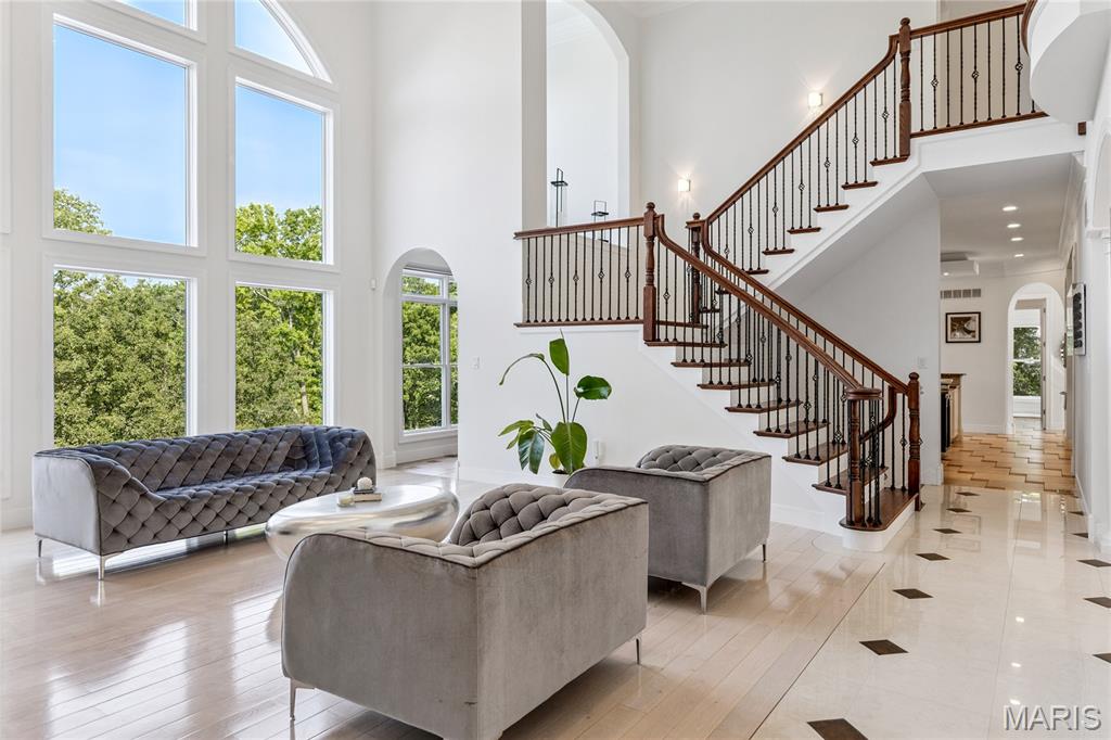 1515 Topping Road St. Louis, MO 63131 - Photo 15 of 70