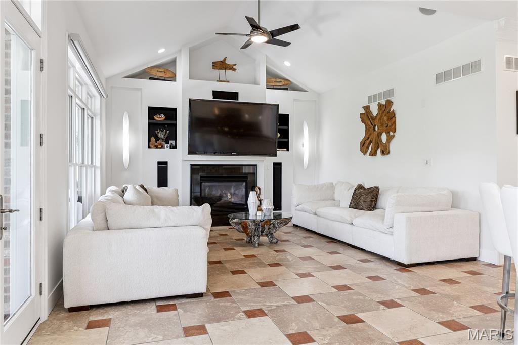 1515 Topping Road St. Louis, MO 63131 - Photo 23 of 70