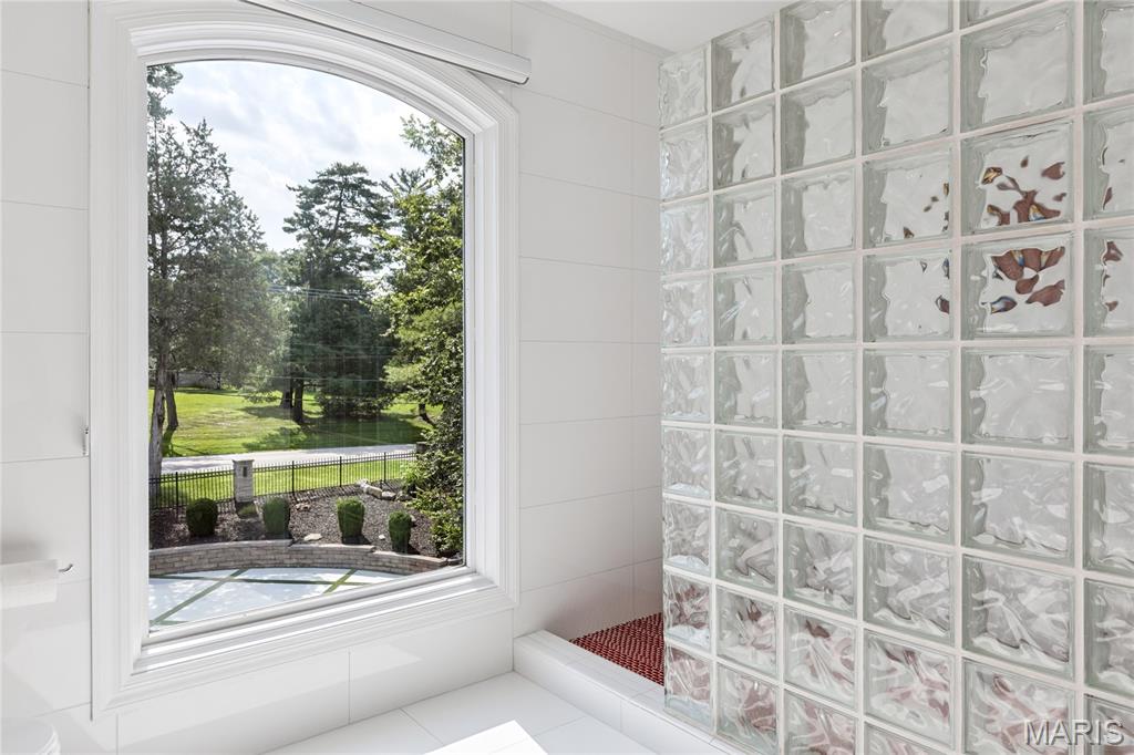 1515 Topping Road St. Louis, MO 63131 - Photo 43 of 70