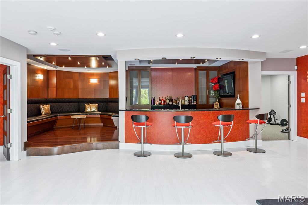 1515 Topping Road St. Louis, MO 63131 - Photo 46 of 70