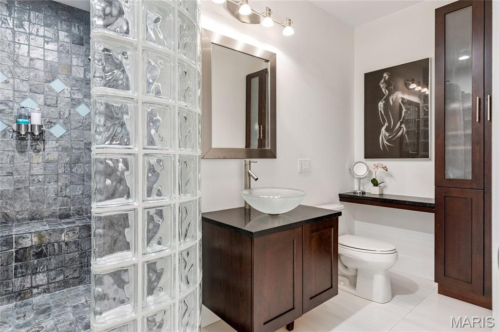 1515 Topping Road St. Louis, MO 63131 - Photo 55 of 70