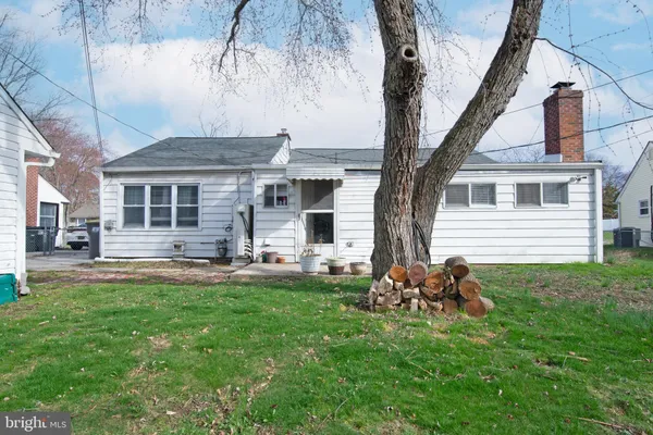 $327,000 | 7 Gainor Road, New Castle, DE 19720