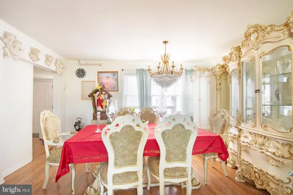 $327,000 | 7 Gainor Road, New Castle, DE 19720