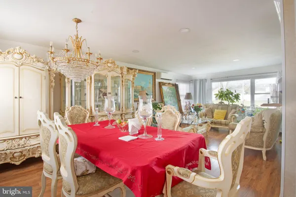 $327,000 | 7 Gainor Road, New Castle, DE 19720