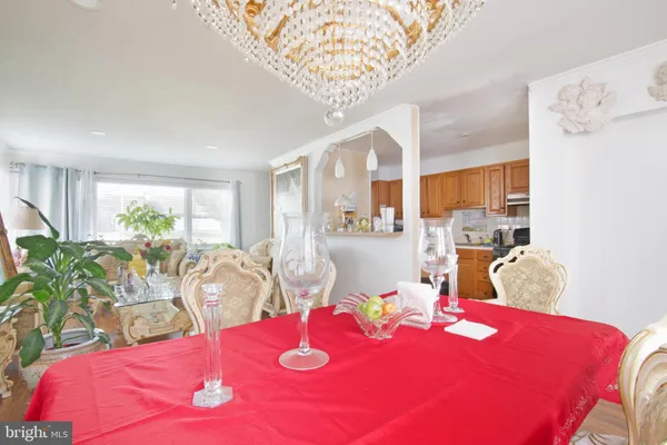 $327,000 | 7 Gainor Road, New Castle, DE 19720