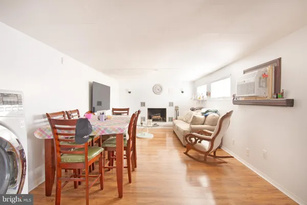 $327,000 | 7 Gainor Road, New Castle, DE 19720
