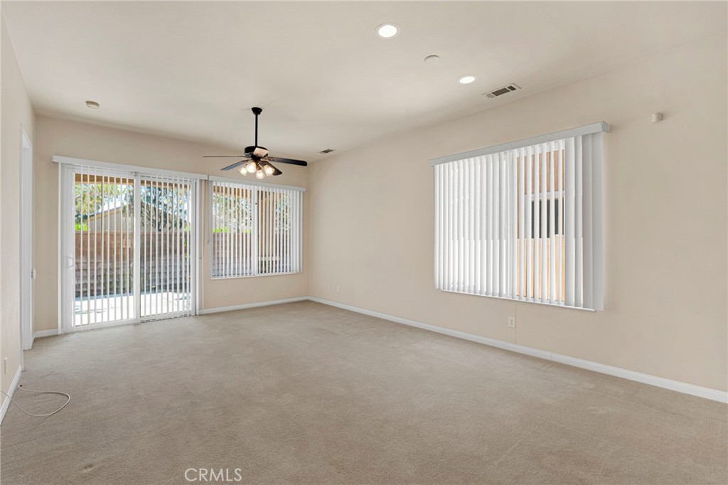 10461 Bridge Haven Road Apple Valley, CA 92308 - Photo 8 of 32