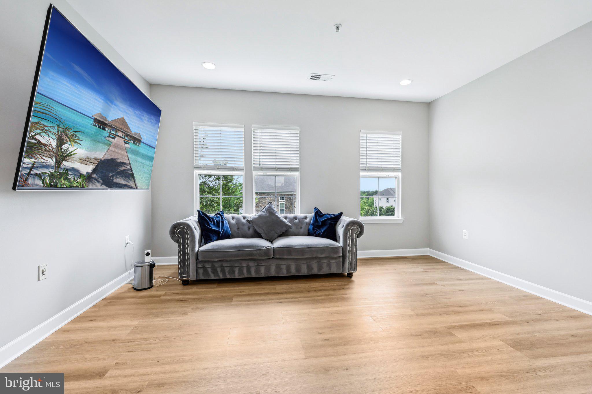 42397 Goldenseal Square Brambleton, VA 20148 - Photo 5 of 42