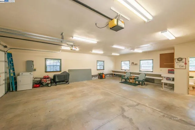 $700,000 | 100 Eleanore Lane, Trinity Center, CA 96091