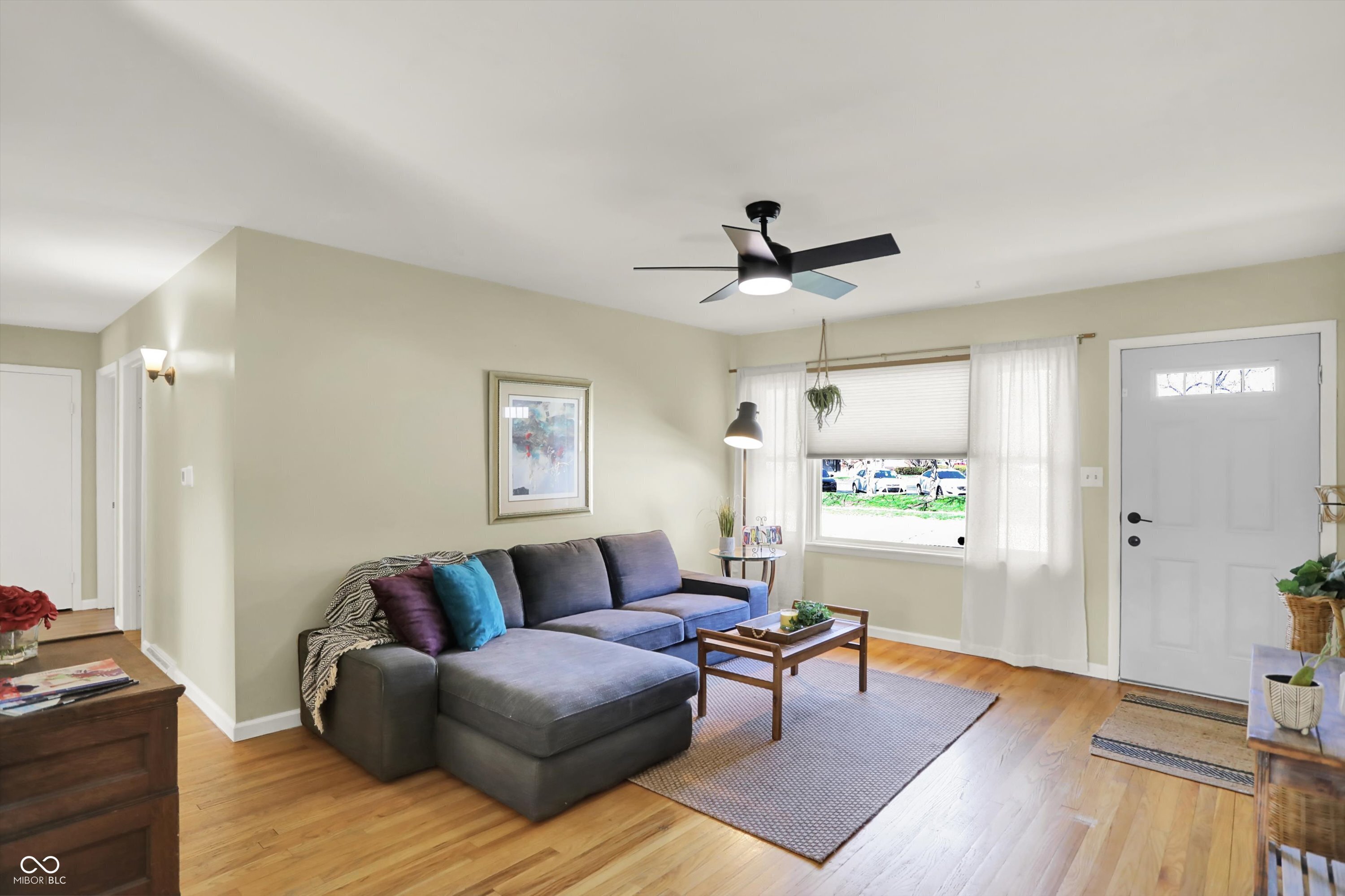 2515 16th Street Columbus, IN 47201 - Photo 4 of 27
