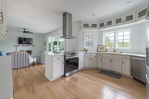 $1,199,000 | 1915 Pointe Barton Drive, Lebanon, TN 37087