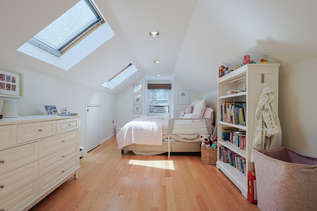 26 B Pleasant Street, Unit B Wellesley, MA 02482 - Photo 16 of 21