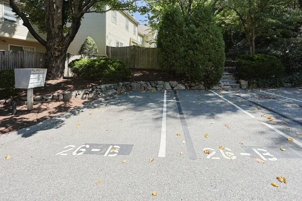 $1,099,000 | 26 B Pleasant Street, Unit B, Wellesley, MA 02482