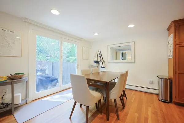 $1,099,000 | 26 B Pleasant Street, Unit B, Wellesley, MA 02482